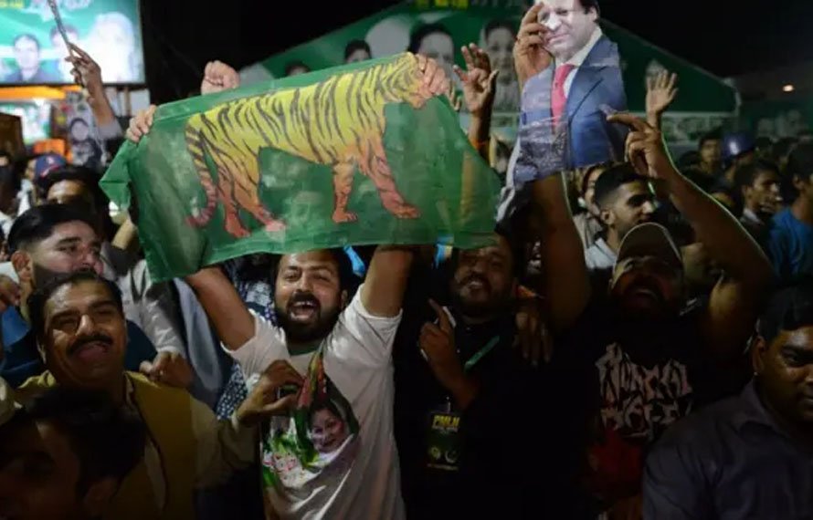 ملک کے 13 حلقوں میں ضمنی انتخابات، ن لیگ نے میدان مار لیا، 12 نشستوں پر کامیابی