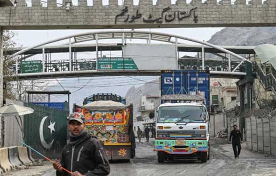 طورخم گزرگاہ 25 ویں روز بھی بند، دوطرفہ تجارت رکنے سے اربوں روپے کا نقصان