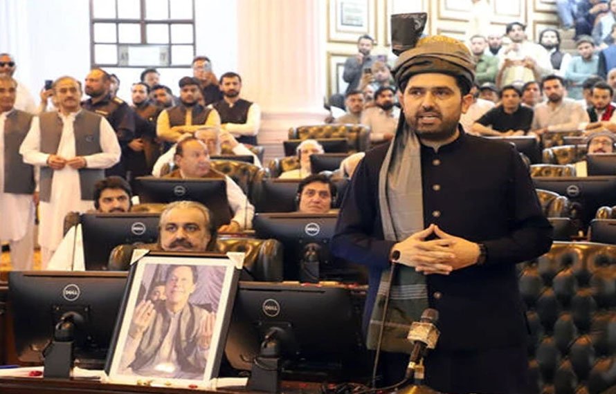 وفاقی پولیس کی نظر اب خیبر پختونخوا اسمبلی پر: 92 میں سے 70 ایم پی ایز مطلوب