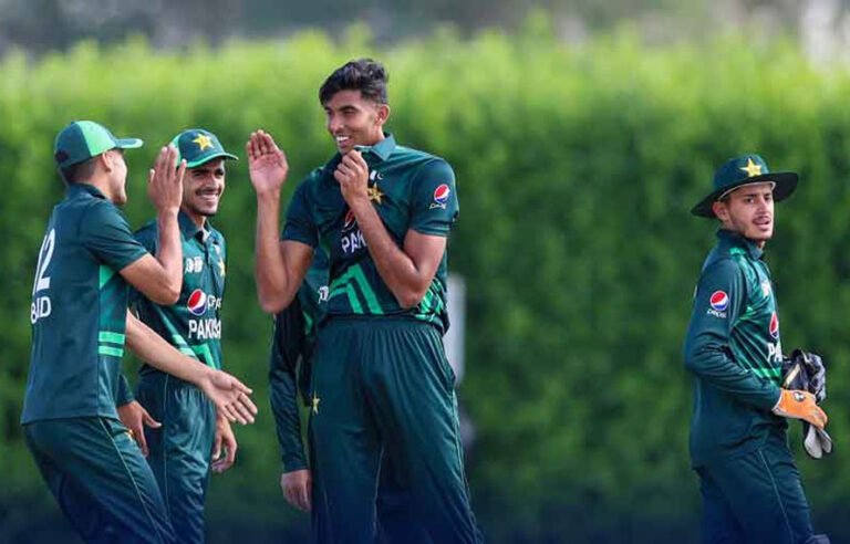 قومی کرکٹرز زمبابوے روانہ، تین ملکی سیریز کب شروع ہوگی؟ قومی ٹیم کا پہلا میچ کس ملک کیساتھ ہوگا؟ جانئے