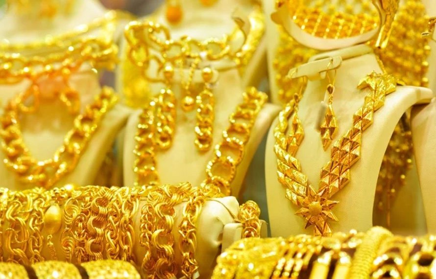 سونے کی قیمت میں بڑا اضافہ، فی تولہ کتنے روپے کا ہوگیا؟ جانئے