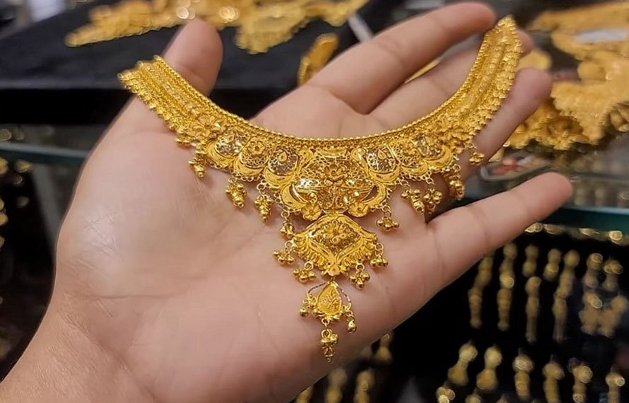 2025 میں سونے کی قیمتیں بلند، سرمایہ کار خوش، سُنار اور عوام کیلئے مشکلات کا سال قرار