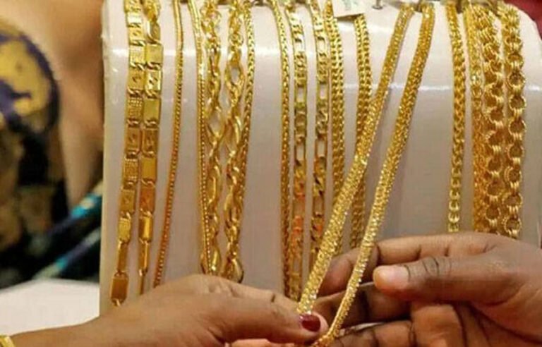 سونے اور چاندی کی قیمتوں میں مسلسل دوسرے روز کمی