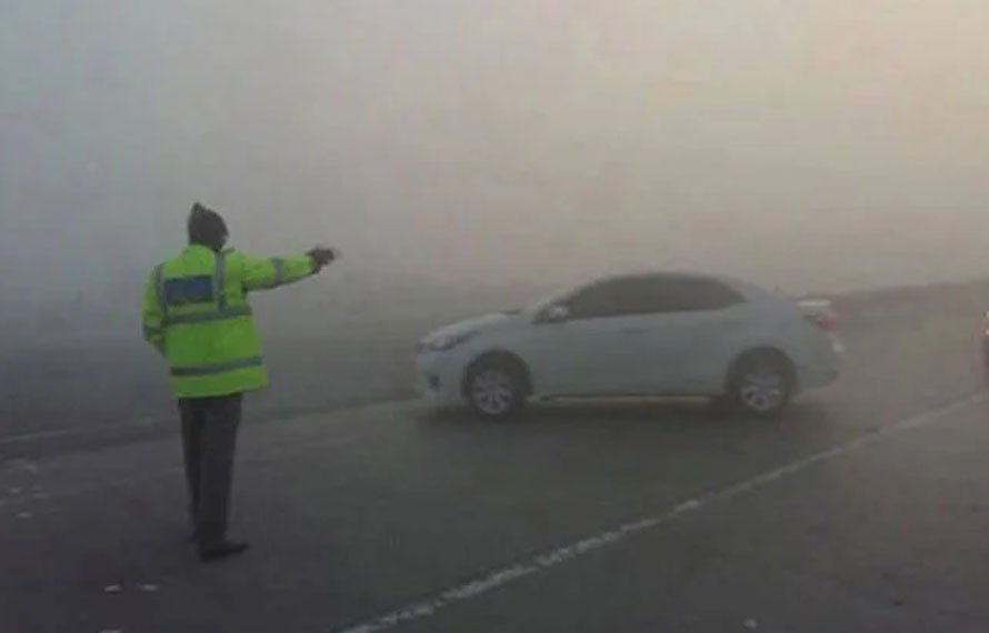 دھند کے باعث موٹروے ایم 1 پشاور سے رشکئ تک بند