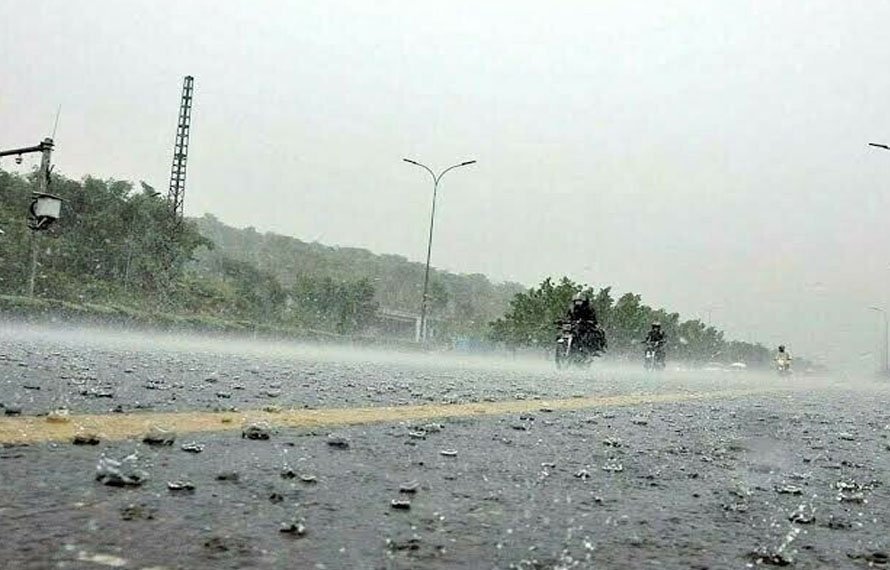 تیز ہواؤں کے ساتھ بارش کا امکان، محکمہ موسمیات نے پیشگوئی جاری کر دی