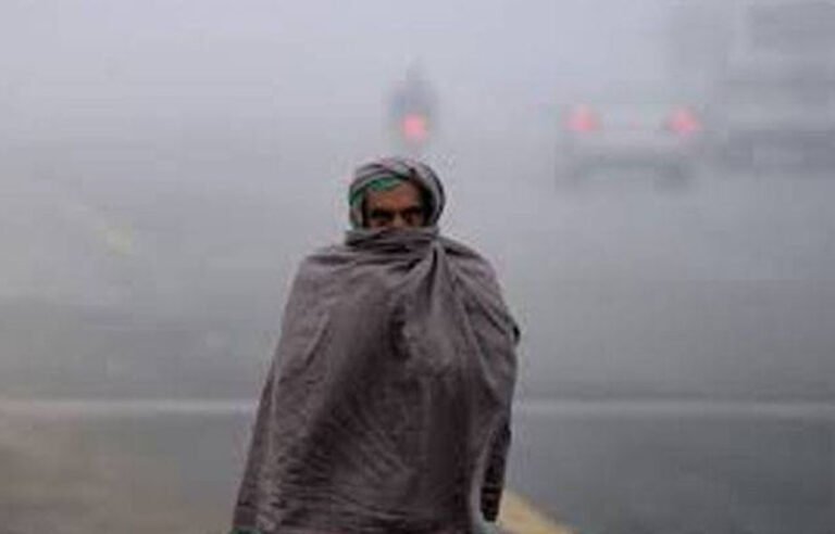 موسم پھر رنگ بدلنے لگا! سردی میں اضافہ، بارش کی آمد، محکمہ موسمیات نے پیشگوئی جاری کردی