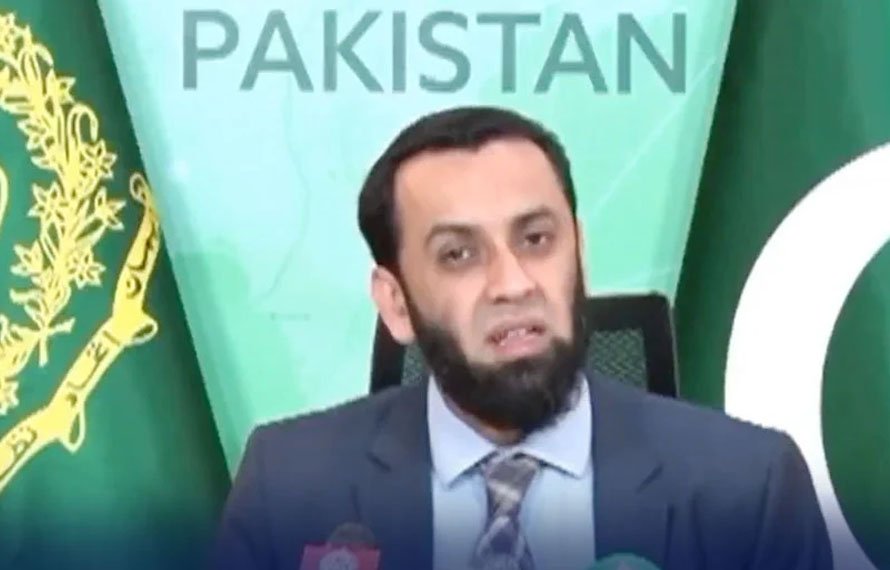 فیض حمید کو مکمل دفاع کا حق دیا گیااور فیصلہ شواہد کی بنیاد پر کیا گیا، وزیراطلاعات