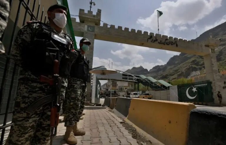 سرحد کی بندش نے خزانے کو ہلا دیا، اربوں روپے کا نقصان، ریونیو میں تاریخی کمی