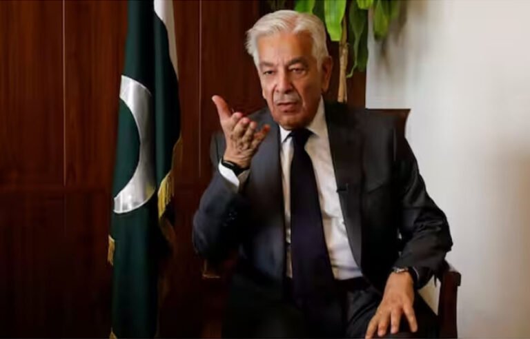نقل مکانی کو بحران کی شکل دینے کی کوشش کی جارہی ہے،خواجہ آصف