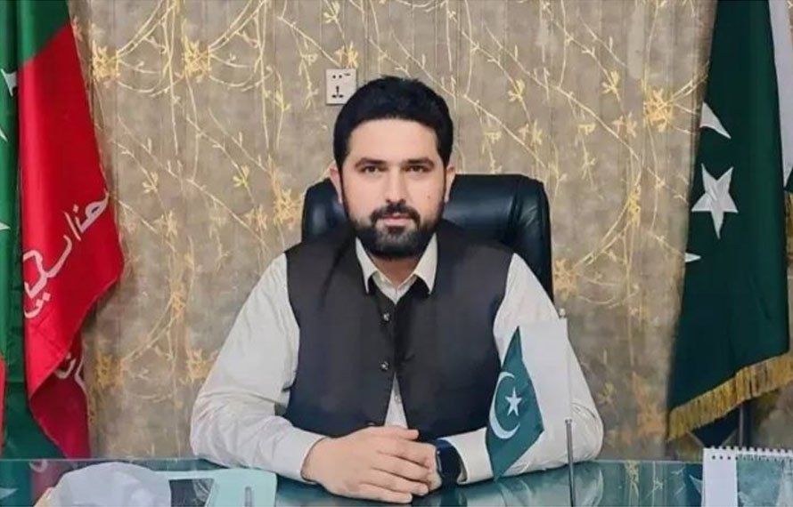 پی ٹی آئی یا ن لیگ، جو بھی غلط ہوتنقید ضرور کریں مگر اخلاقی حد میں، وزیراعلیٰ سہیل آفریدی کا دوٹوک انتباہ