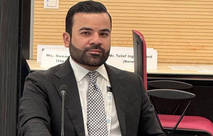 پی ٹی آئی کا سوشل میڈیا دھوکہ بے نقاب، وزیر مملکت قانون نے جھوٹے فالوورز کا راز فاش کر دیا