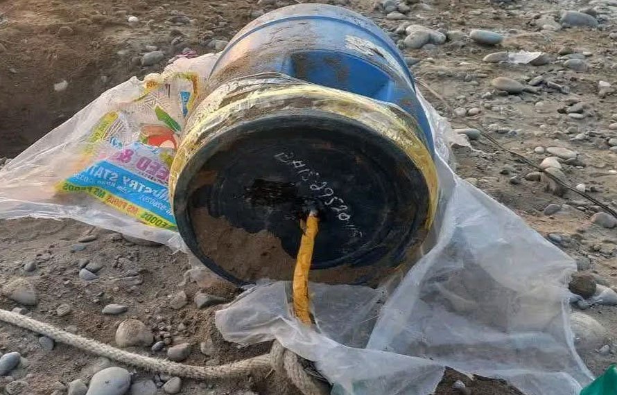 فتنہ الخوارج کا بزدلانہ منصوبہ ناکام! بنوں کے بکا خیل احمدزیی میں مرکزی سڑک پر بارودی مواد ناکارہ، عوام محفوظ