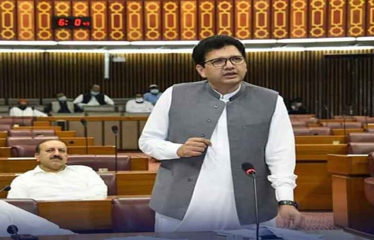 ڈاکٹر عباد کی تیراہ متاثرین سے ملاقات!وزیراعلیٰ عشق عمران چھوڑیں،قائد حزب اختلاف سہیل آفریدی پر برس پڑے