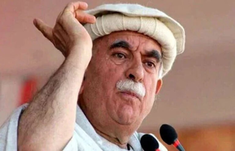 کل آپ نے میری باتوں کا جواب دیا، آپ اسپیکر ، آپ کو ہماری باتوں کا جواب نہیں دینا ہوتا، محمود اچکزئی کا ایاز صادق سے مکالمہ