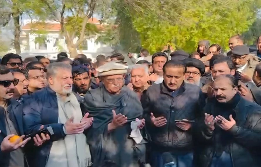 آئین کی حفاظت یا سیاسی محاذ؟ تحریک تحفظ آئین پاکستان کا اہم قافلہ روانہ