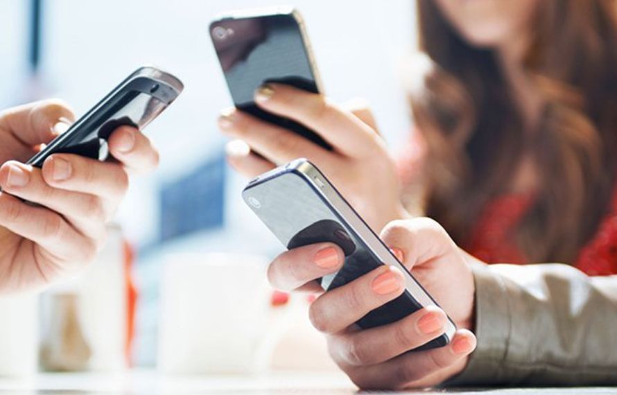 پرانے ماڈل کے اینڈرائیڈ فونز خطرے میں، گوگل کا انتباہ