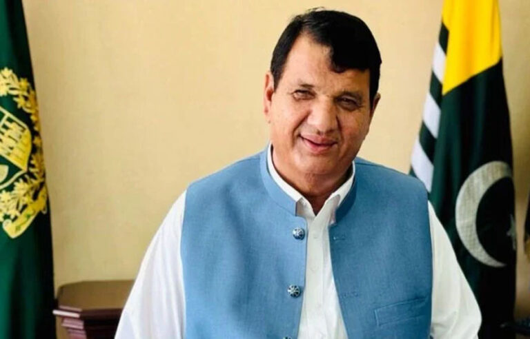 کارکردگی صفر، 13 سال کہاں گئے؟ امیر مقام نے خیبر پختونخوا حکومت کا کچا چٹھا کھول دیا