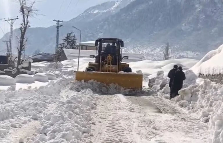 اگلے چوبیس گھنٹوں کے دوران موسم کیسا رہےگا ؟ محکمہ موسمیات کی بڑی پیشگوئی