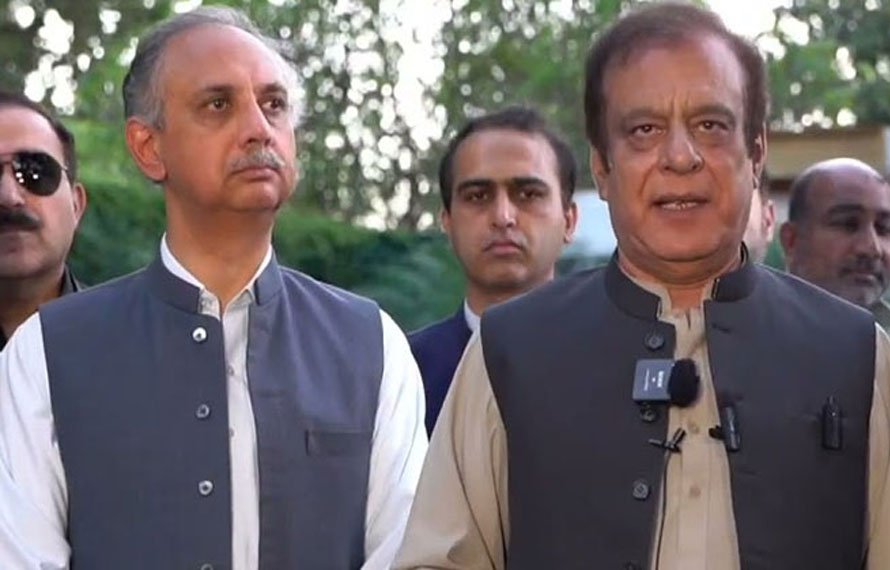 اندرونی اختلافات یا نئی حکمت عملی؟عمر ایوب اور شبلی فراز سیاسی کمیٹی سے مستعفی