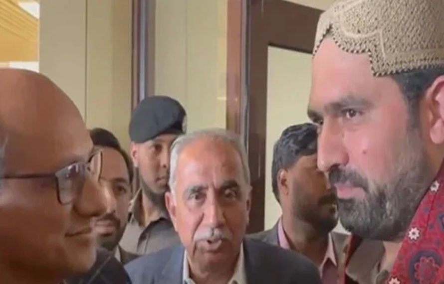 کیا سندھ حکومت نے سہیل آفریدی کو ٹوپی پہنا کر ٹوپی ڈراما کیا؟ حلیم عادل نے پردہ فاش کر دیا
