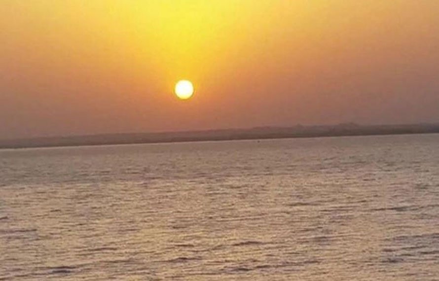 نئی امنگوں، امیدوں اور خوابوں کیساتھ 2026 کا پہلا سورج طلوع ہو گیا