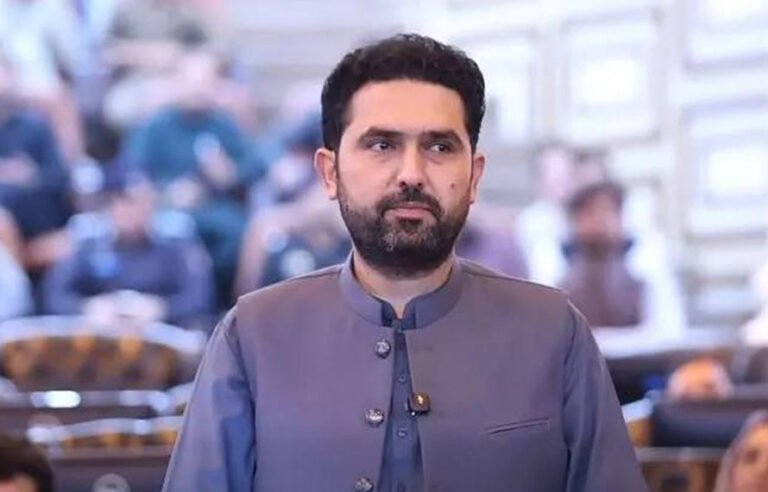 پشاور میں صحت کا نیا انقلاب؟ سہیل آفریدی نے مریضوں کیلئے دیرپا سہولیات کی راہ ہموار کرنے کا بڑا اعلان کر دیا