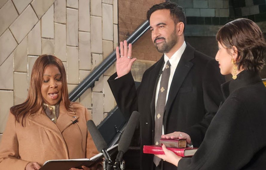 نیو یارک کے پہلے مسلمان میئر ظہران ممدانی نے قرآن پاک پر عہدے کا حلف اٹھالیا