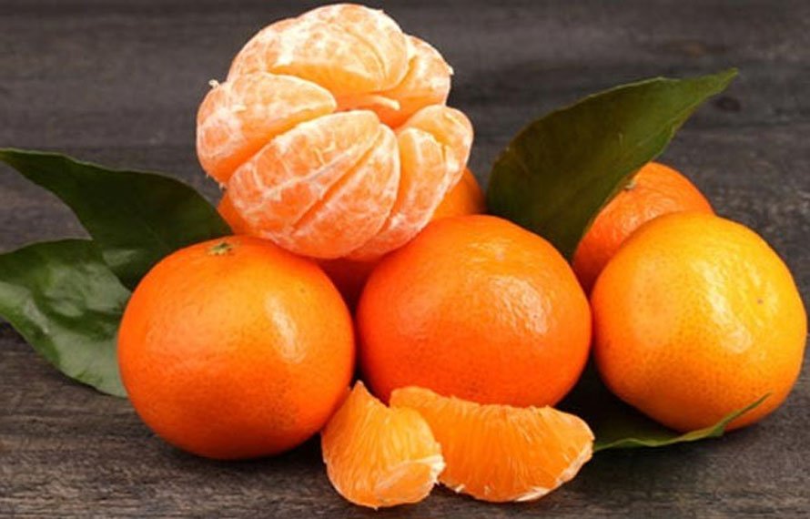 روزانہ کینو کھانے سے جسم پر کیا اثرات پڑتے ہیں؟ ماہرین نے سب بتا دیا