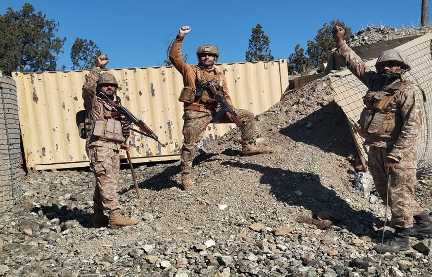 پاک فوج کی شاندار کارروائی، آئی اے جی ٹو پوسٹ پر قبضہ، شدت پسندوں کو بھاری نقصان