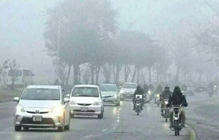 محکمہ موسمیات کی تازہ ترین پیشگوئی کے مطابق ملک بھر میں بارشوں اور ژالہ باری کا نیا سلسلہ شروع ہو رہا ہے جس کے باعث الرٹ جاری کر دیا گیا ہے۔