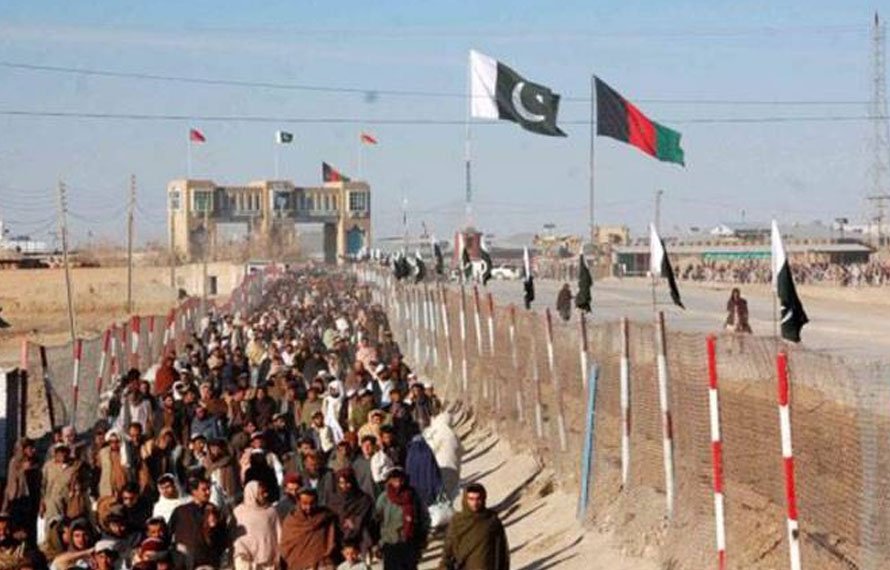 واپس جانیوالے افغانوں نے اپنے بچوں کو پولیو کے قطرے پلانے سے صاف انکار کر دیا