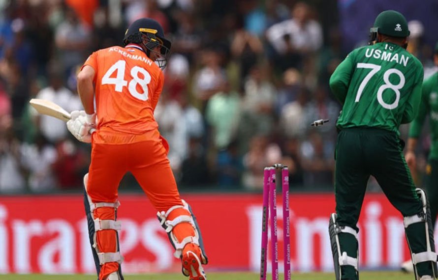 ٹی 20 ورلڈکپ کا افتتاحی میچ، نیدرلینڈ کا پاکستان کو جیت کیلئے 148 رنز کا ہدف