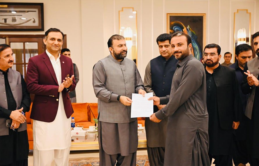 تربت، لاء کالج کے اساتذہ و طلبہ کیلئے افطار و ڈنر کا خصوصی پروگرام، وزیراعلیٰ بلوچستان بھی شامل