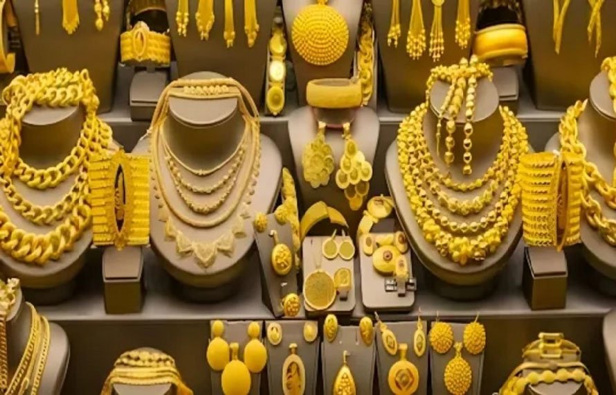 سونے کی قیمت میں بڑی کمی ،فی تولہ کتنے کا ہوگیا ؟ جانئے