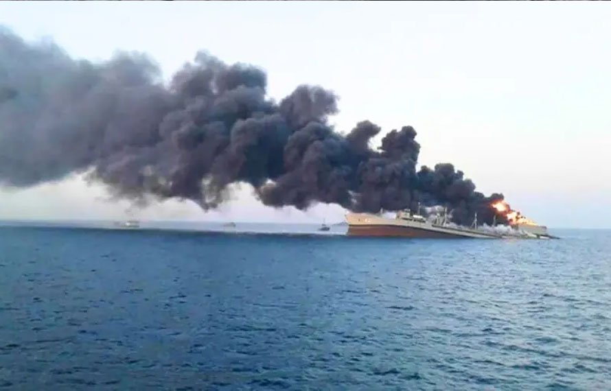 خلیج عمان میں ایرانی بحریہ تباہ، امریکہ نے ایران کے 1,250 سے زائد اہداف نشانہ بنانے کا دعویٰ