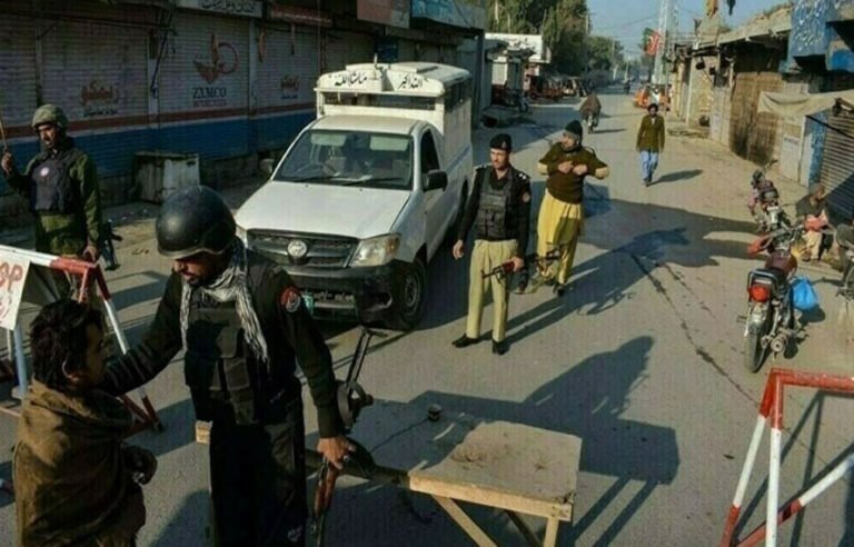 کوہاٹ میں دہشتگردی کی جڑیں کاٹ دی گئیں! سی ٹی ڈی اور پولیس کے مشترکہ آپریشن میں 6 دہشتگرد ہلاک