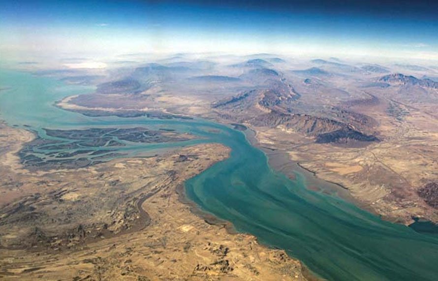 آبنائے ہرمز سے ایک بوند تیل نہیں جانے دینگے، ایرانی پاسداران انقلاب نے حتمی اعلان کردیا