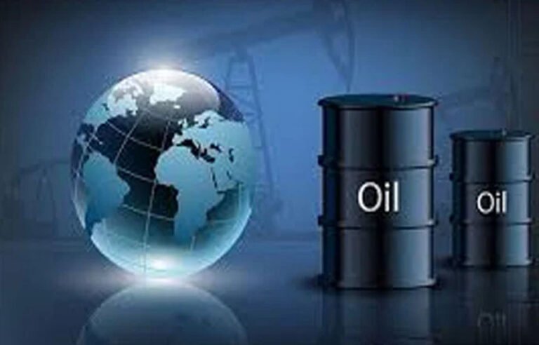 تیل کی قیمتیں، اتار چڑھاؤ کی لہر!عالمی منڈی میں تیل قیمتیں دوبارہ 90 ڈالر فی بیرل کے قریب پہنچ گئیں