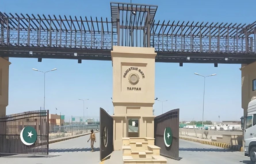 ایران میں جنگی صورتحال، 70 سے زائد پاکستانی شہری وطن واپس پہنچ گئے