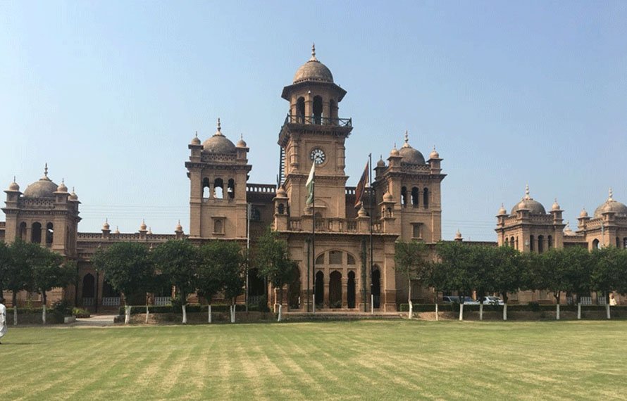 ایندھن کی قلت کے پیش نظر خیبرپختونخوا میں جامعات کے اوقات کار میں عارضی تبدیلی،آن لائن کلاسز کا آغاز