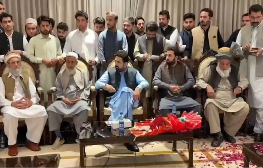 قبائلی علاقوں میں انصاف کی آواز بلند! ضم اضلاع کے حقوق پر مزید زیادتی برداشت نہیں کی جائیگی، سہیل آ فریدی