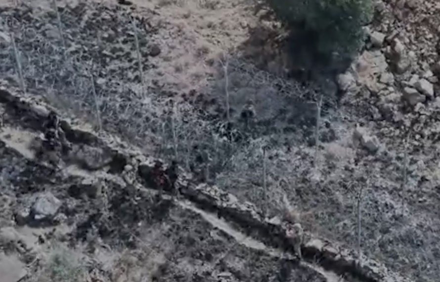 ٹھل سیکٹر میں پاک فوج کی کارروائی! ٹی ٹی اے کی پوسٹیں تباہ، 5 خوارج ہلاک، پاکستانی جھنڈا سر بلند