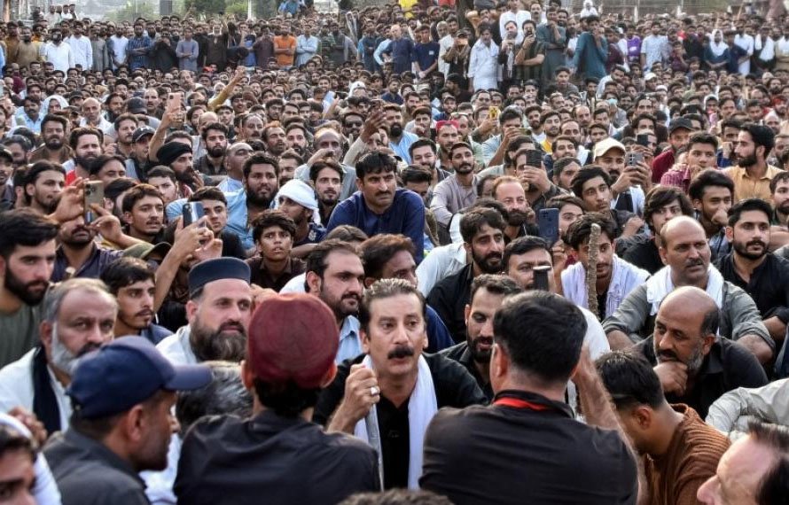 احتجاج پر قابو رکھیں، قانون ہاتھ میں نہ لیں، ملک دشمن مایوس ہوں گے،علما کرام کی ہدایت