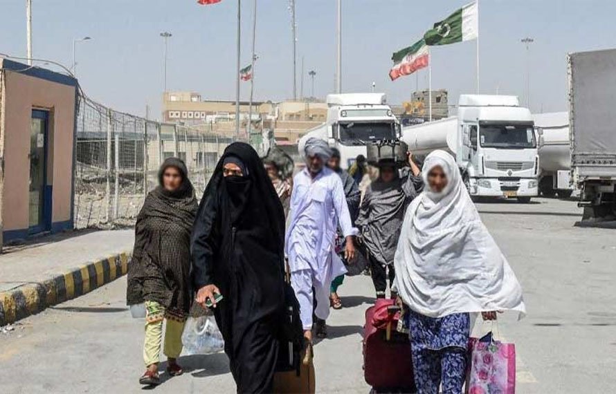 ایران سے شہریوں کی واپسی کا سلسلہ جاری، 358 پاکستانی وطن واپس پہنچ گئے