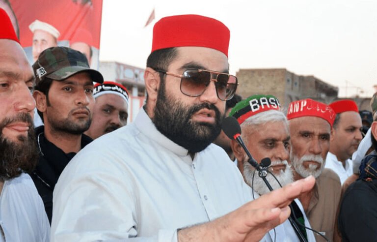 “یہ لوگ انسان کہلانے کے لائق نہیں!” سانحہ بنوں پر ایمل ولی پھٹ پڑے، صوبائی حکومت پر کڑی تنقید