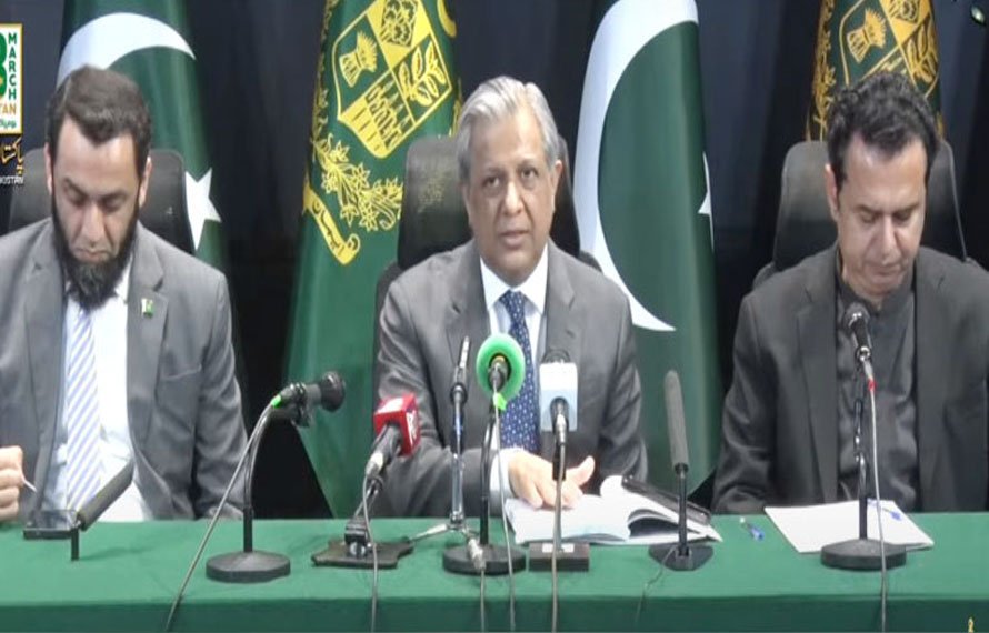 پاکستان کی سلامتی اور مفاد سب سے پہلے ہے ،خارجہ پالیسی پر سیاست نہیں ہونی چاہیے،عطا تارڑ