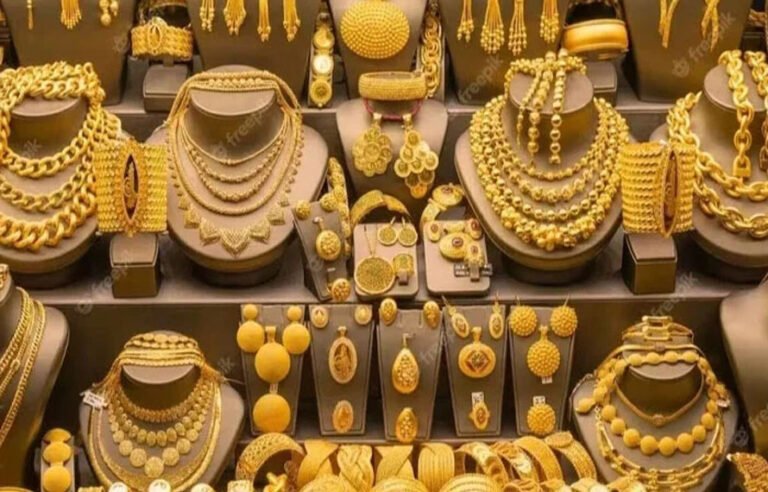 پاکستان میں سونے کی قیمتوں میں ریکارڈ اضافہ،فی تولہ کتنے کا ہوگیا ؟ جانئے