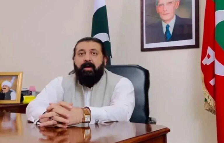 عمران خان کی صحت پر خدشات! شیخ وقاص اکرم نے خفیہ معائنے کی مذمت کرتے ہوئے فوری اقدام کا مطالبہ کر دیا