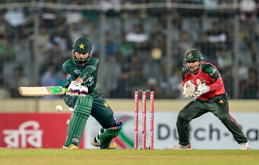 ڈھاکا ، پہلا ونڈے ،بنگلادیش کا پاکستان کیخلاف ٹاس جیت کر فیلڈنگ کا فیصلہ