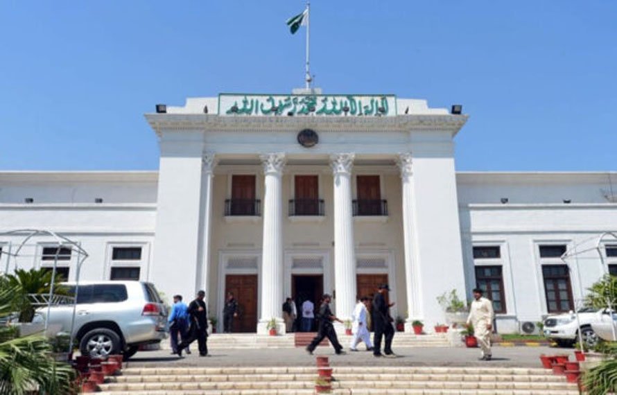 5 لاکھ ملازمین کی بنیادی تنخواہوں میں ممکنہ کٹوتی! کتنے فیصد کٹوتی ہوگی اور کتنے ارب روپے جمع ہونگے؟ اہم خبر سامنے آ گئی